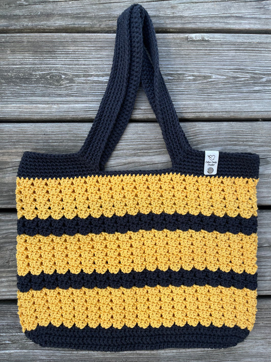 Granny Stitch Tote - Black/Gold