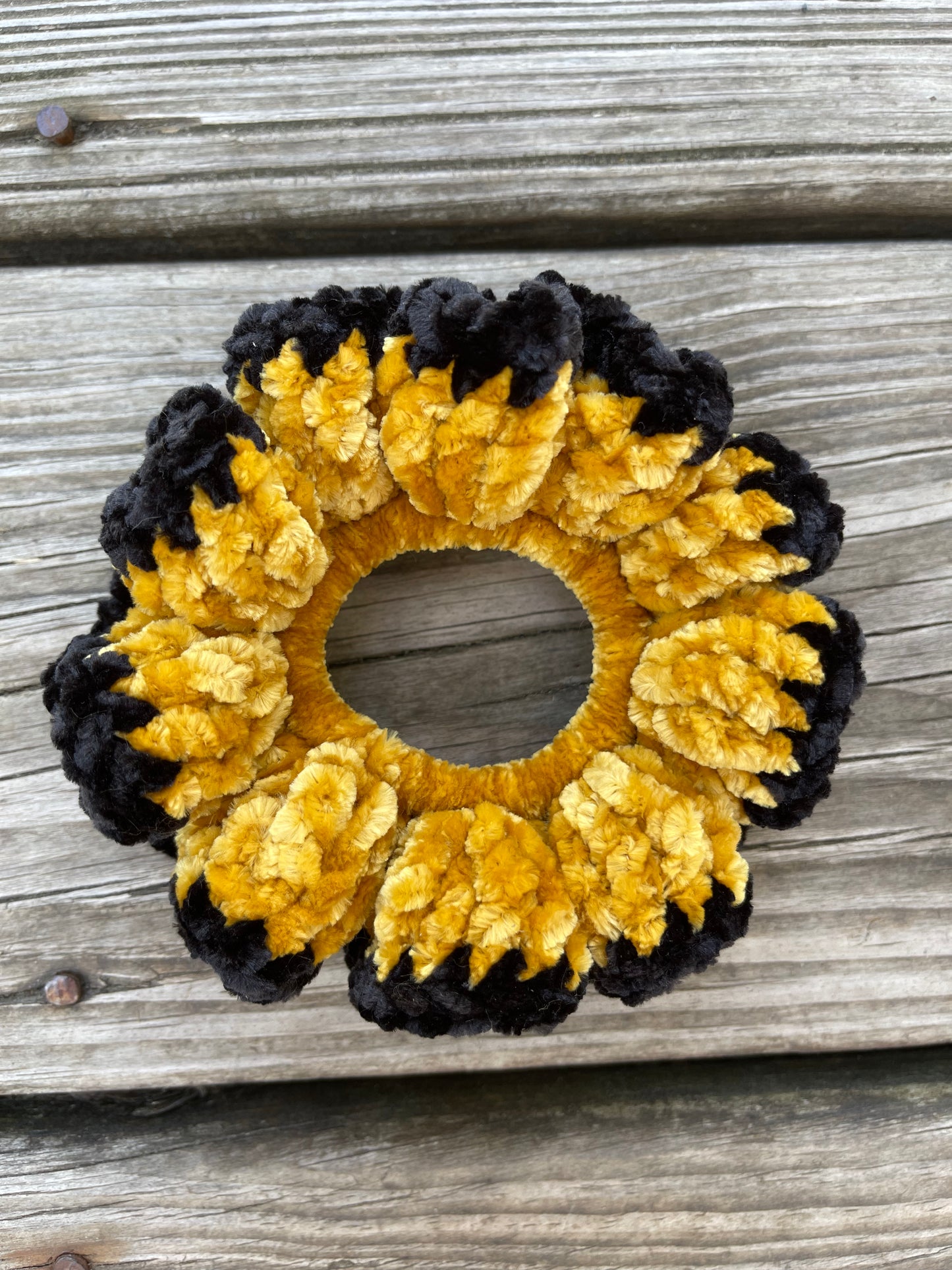 Gold/Black Scrunchie